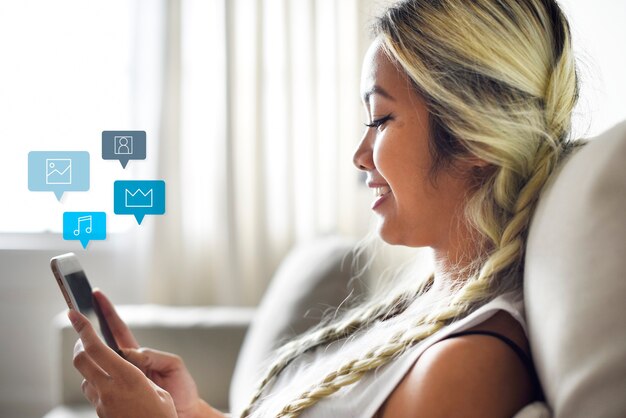 How Can Automated SMS Forwarding Enhance Business Communication?