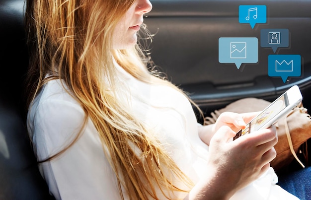 How Can Automated SMS Responses Improve Customer Engagement?